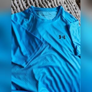 Under Armour Tshirt DriFit Sz L